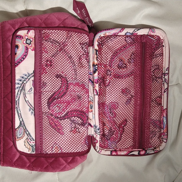 Vera Bradley Compact Organizer - Picture 2 of 8